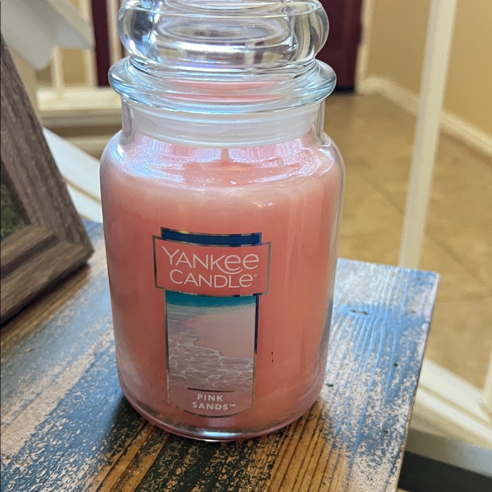 Yankee Candle Pink Sands Scented Jar